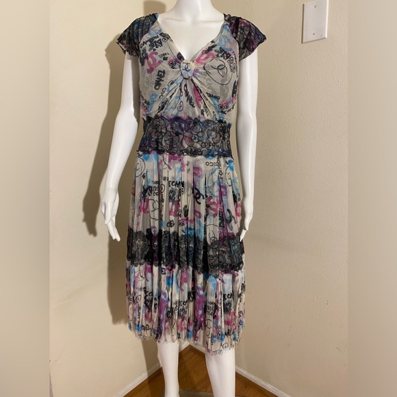 Chanel Silk Multi-Color Logo Graphic Dress Sz: EUR 40 US 6 - Picture 1 of 10
